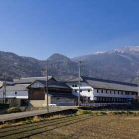 天山酒造外観